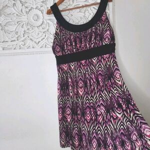 Cleo Petite Size 14 Purple Pink Black Chevron Sleeveless Dress